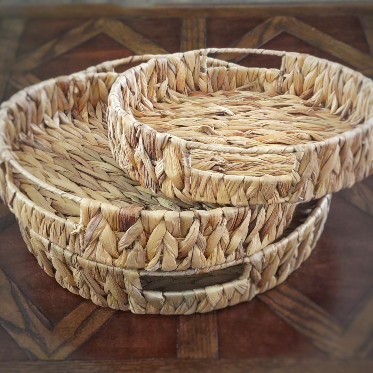 Hyacinth Woven Round Tray - sm, med, lg